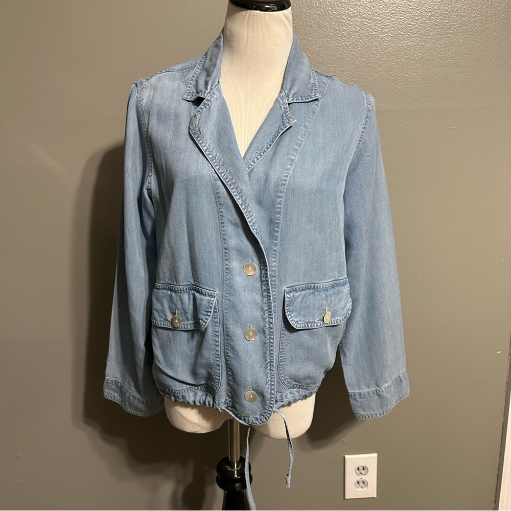 Toofan women’s size, small oversize lightweight, jean jacket, button upfront 